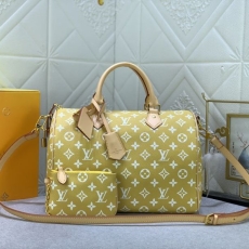 Louis Vuitton Speedy Bags